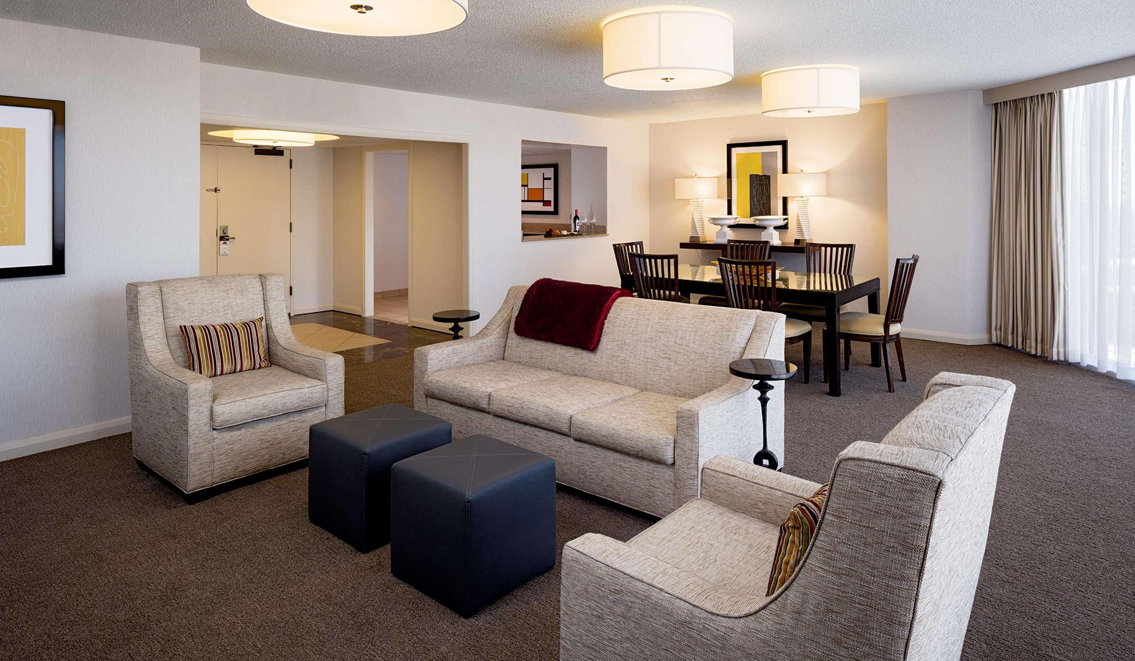 doubletree by hilton hotel houston greenway plaza