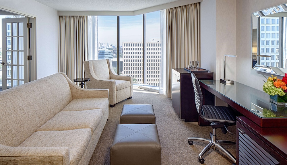 doubletree by hilton hotel houston greenway plaza