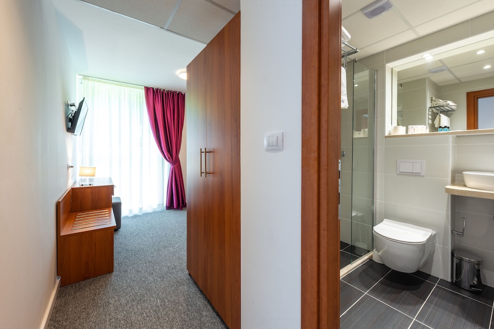 hotel komodor
