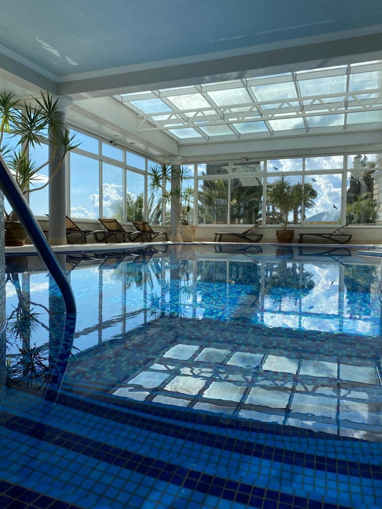 hotel savoy