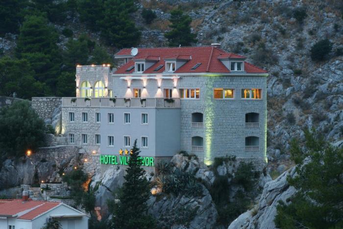 omis