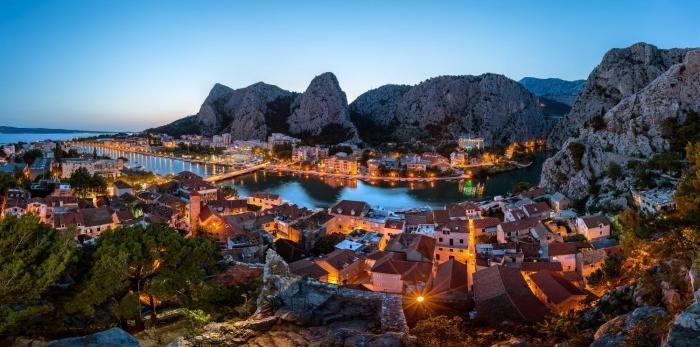 omis