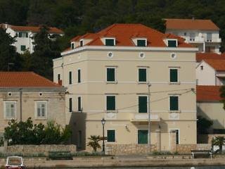 tisno