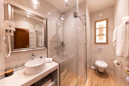 heritage hotel tisno