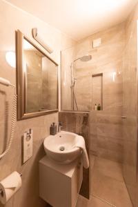 heritage hotel tisno
