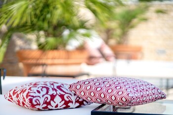 heritage hotel tisno