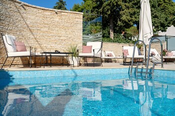 heritage hotel tisno