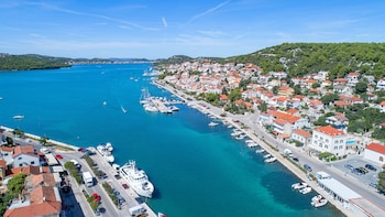 heritage hotel tisno