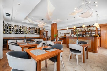 heritage hotel tisno