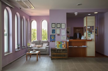 family resort hotel manora