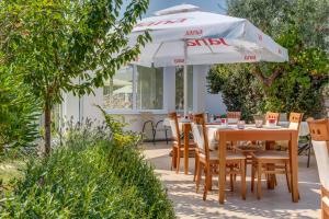 family resort hotel manora