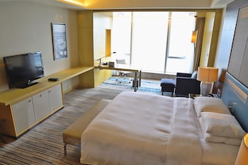 renaissance huizhou hotel