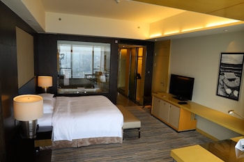 renaissance huizhou hotel