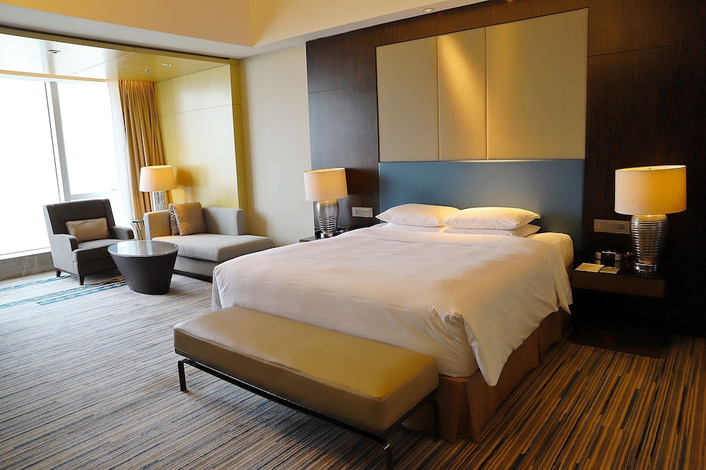renaissance huizhou hotel