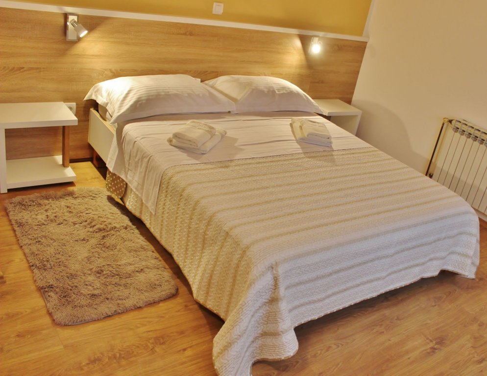 Tourist Center Marko,Karlovac>>Grabovac,3 star
