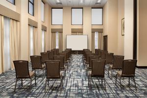 hampton inn and suites alpharetta