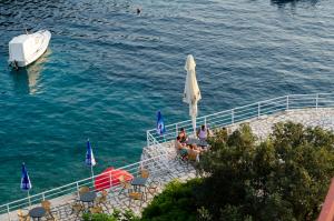 hvar