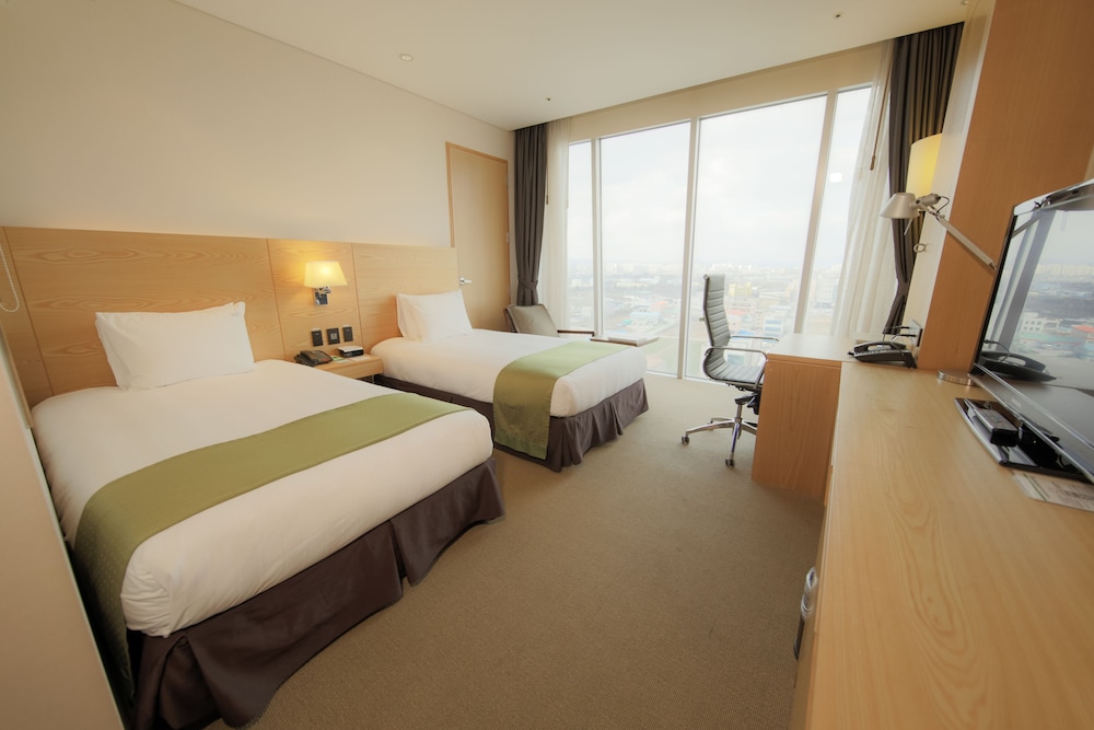 holiday inn gwangju by ihg