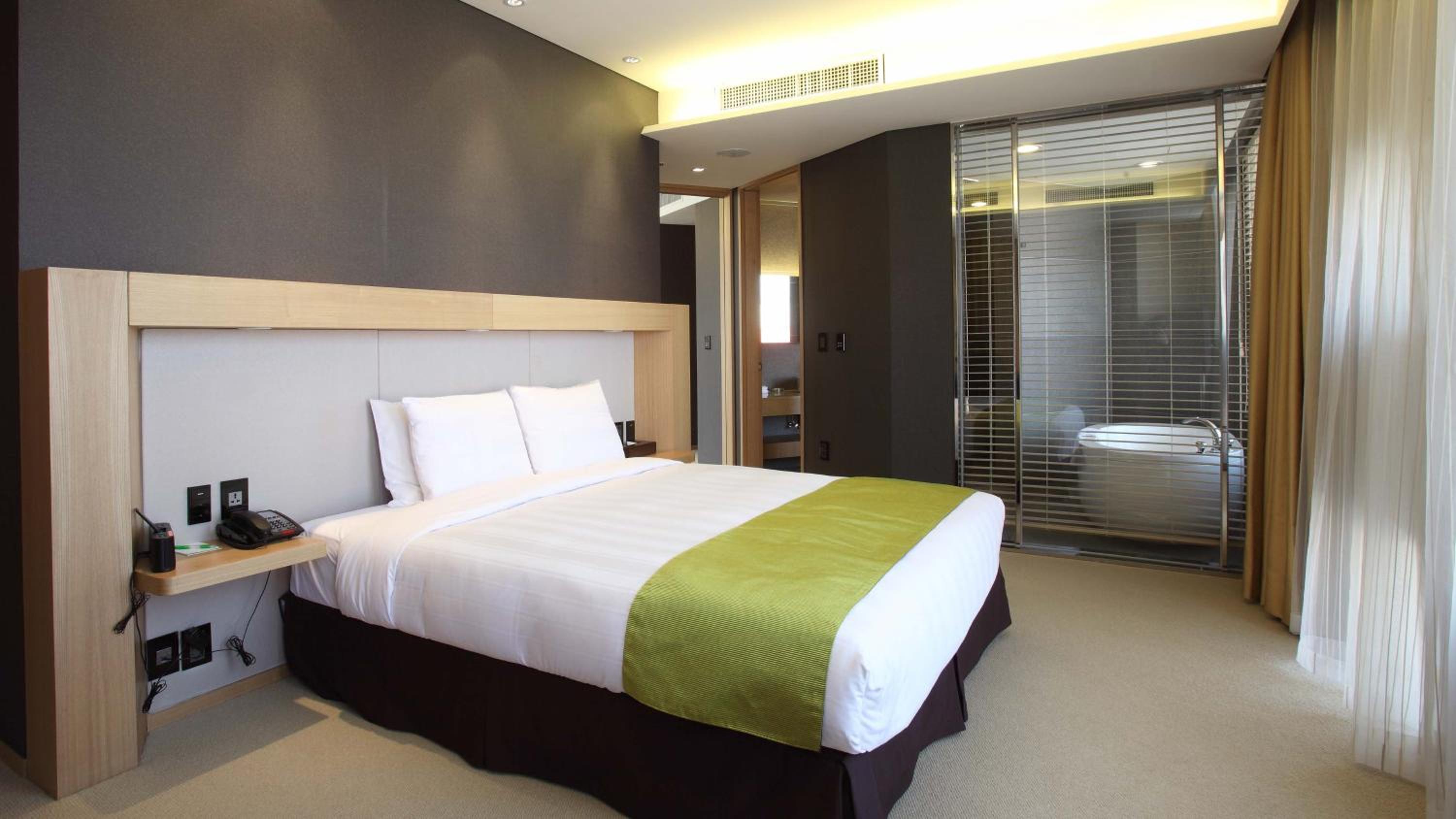 holiday inn gwangju by ihg