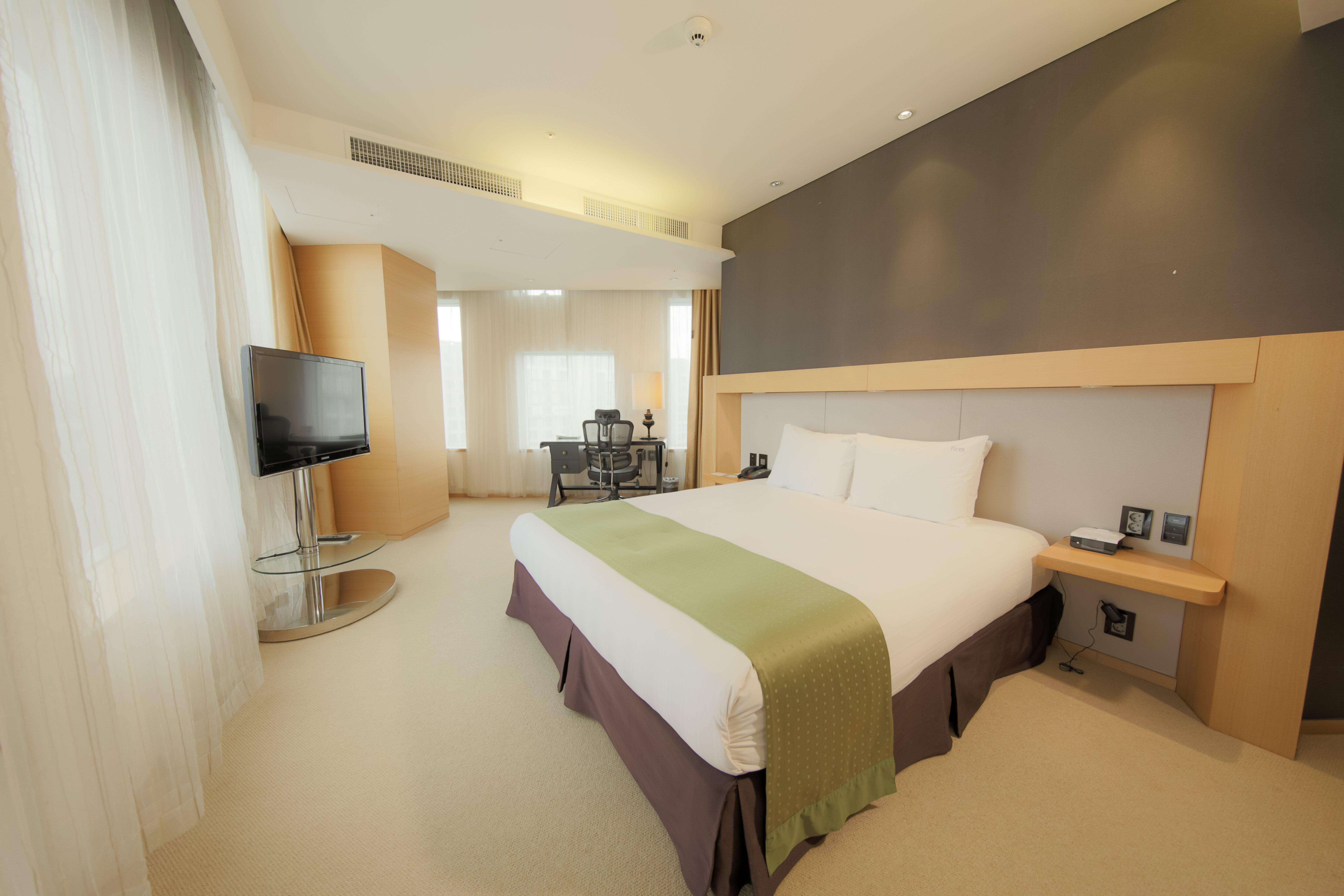holiday inn gwangju by ihg