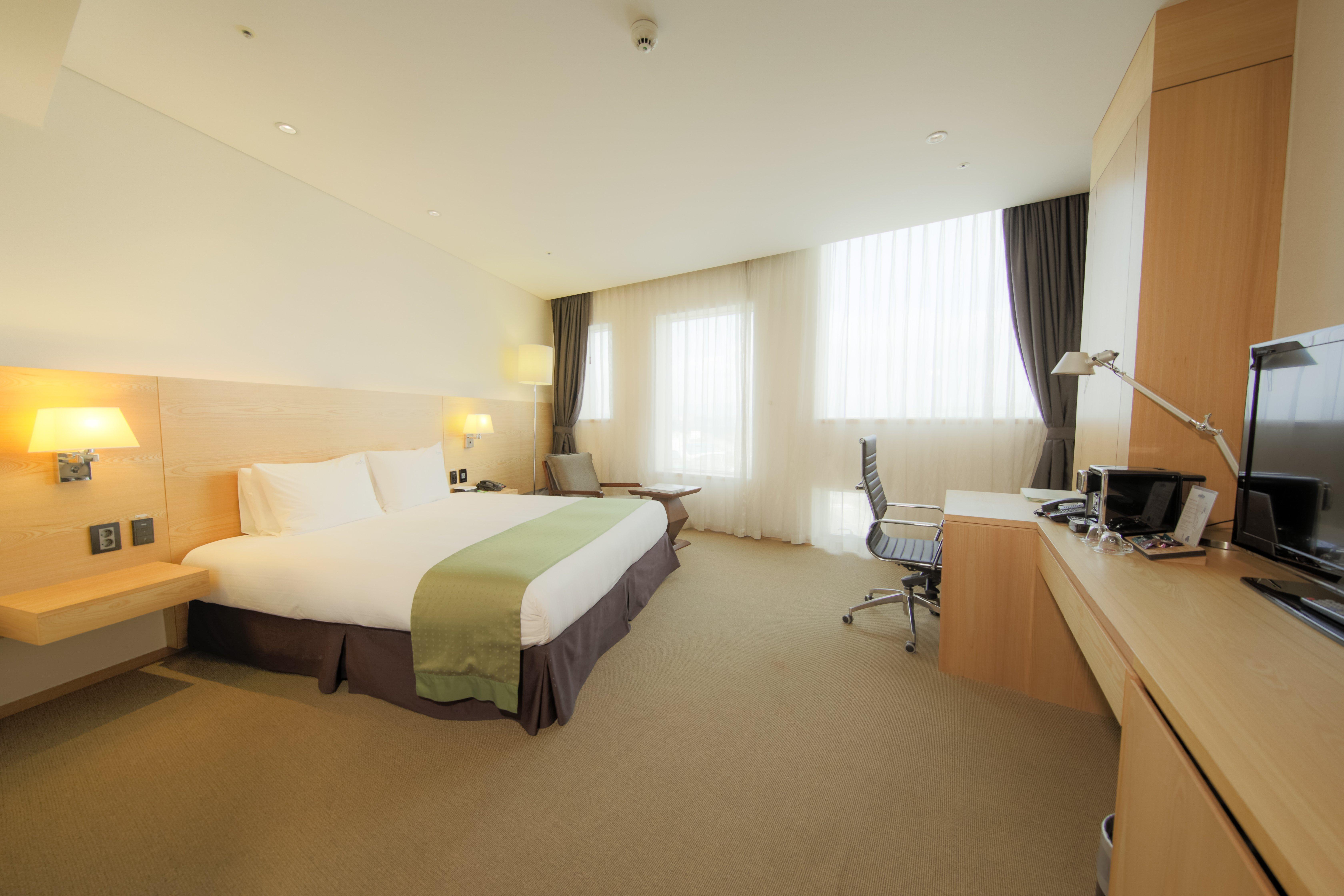 holiday inn gwangju by ihg
