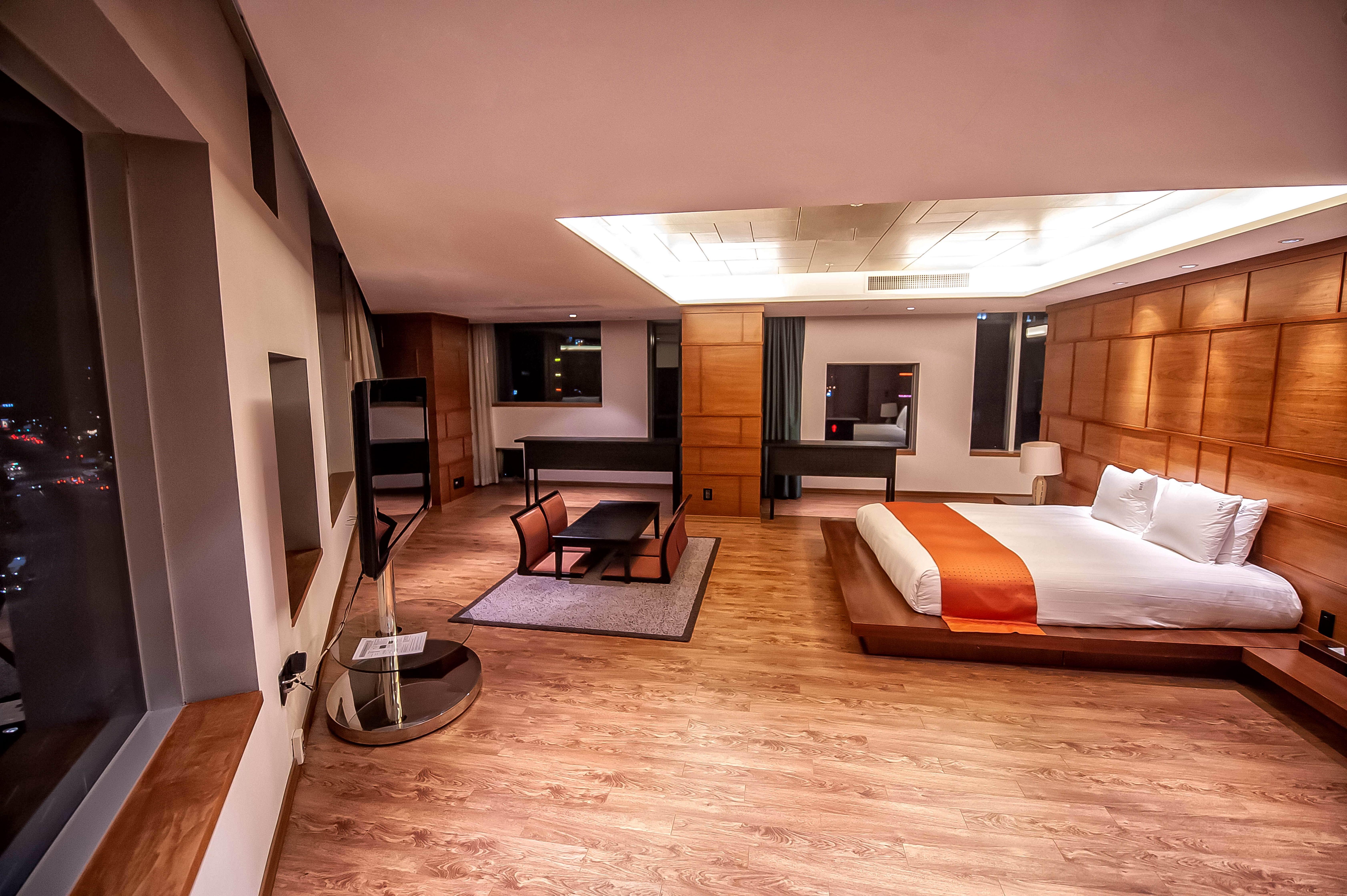 holiday inn gwangju by ihg