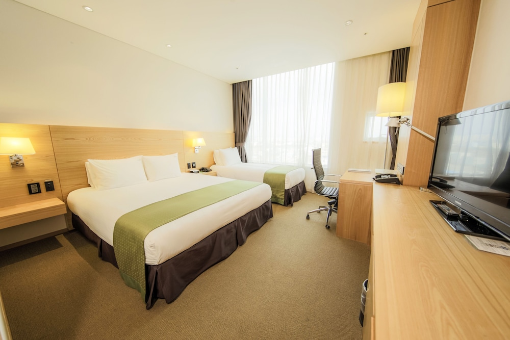 holiday inn gwangju by ihg