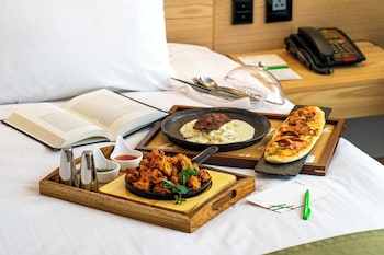 Holiday Inn Gwangju By Ihg,Seo-Gu>>Gwangju,4 star