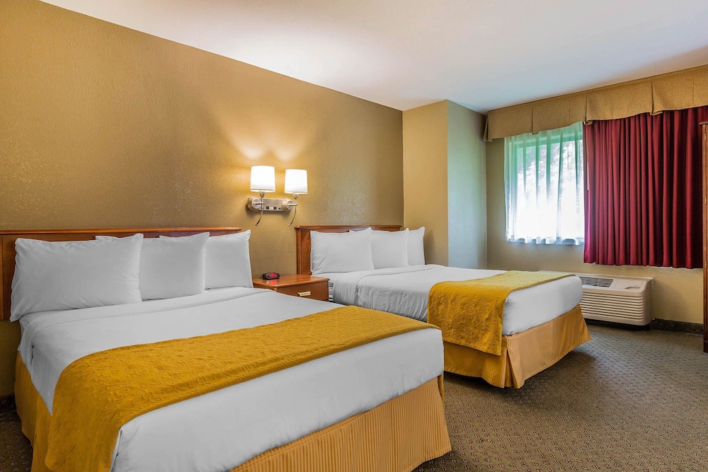 Quality Inn Hyde Park Poughkeepsie North,New York>>Hyde Park,3 star