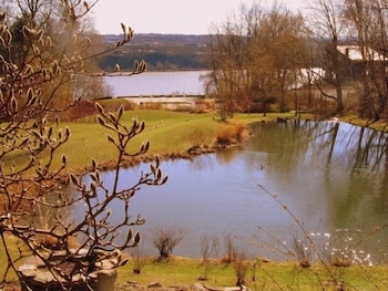 buttermilk falls inn