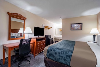 econo lodge inn and suites cayce i 26 airport