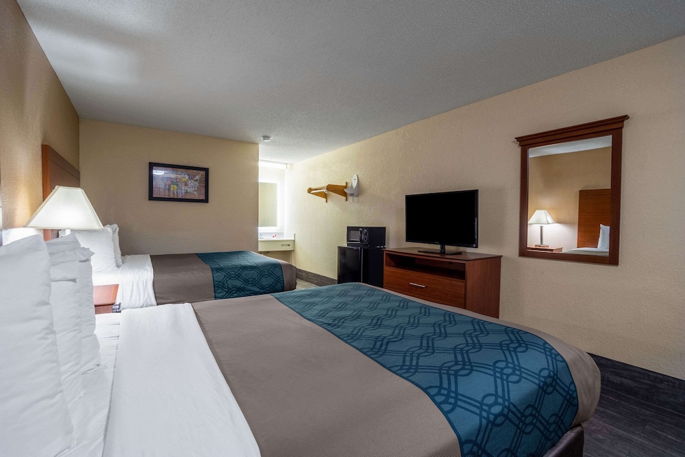 econo lodge inn and suites cayce i 26 airport