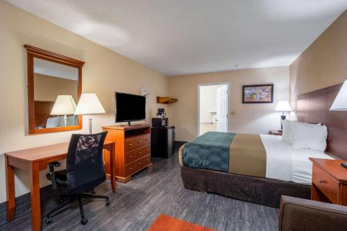 econo lodge inn and suites cayce i 26 airport