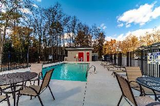 econo lodge inn and suites cayce i 26 airport