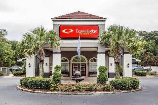 econo lodge inn and suites cayce i 26 airport