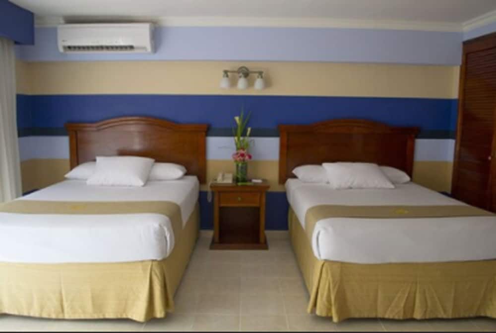 hotel plaza colonial