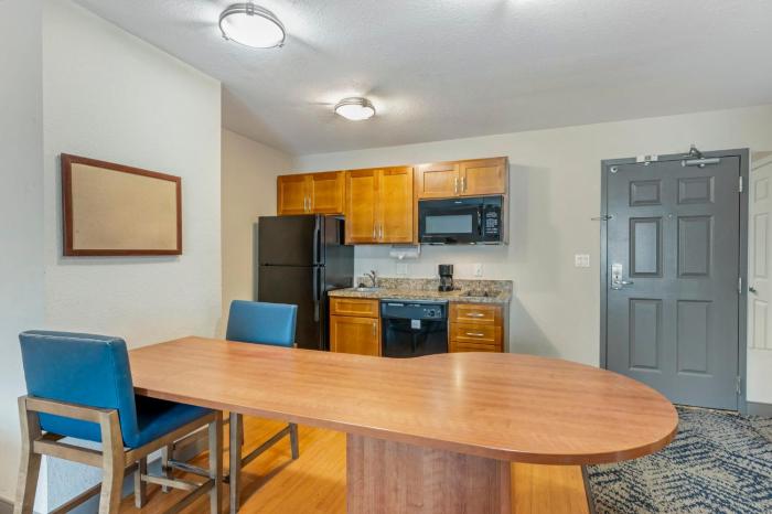 candlewood suites indianapolis east by ihg