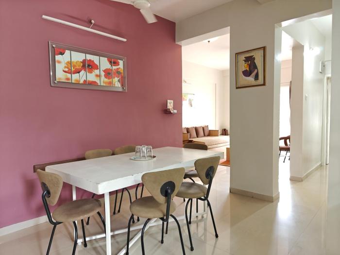 chandralok service apartments