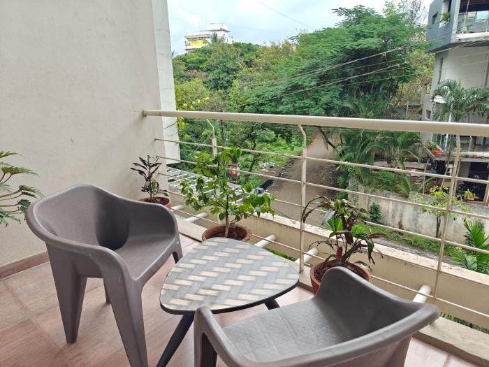 chandralok service apartments