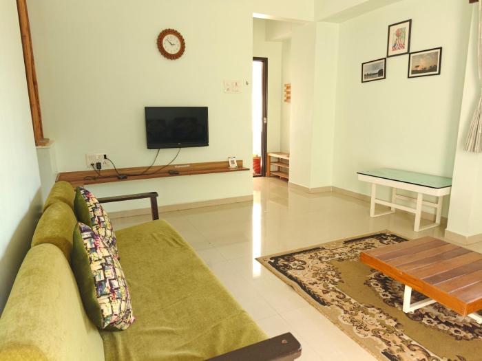 chandralok service apartments
