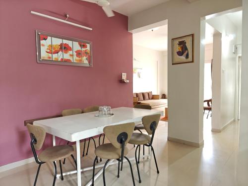 chandralok service apartments