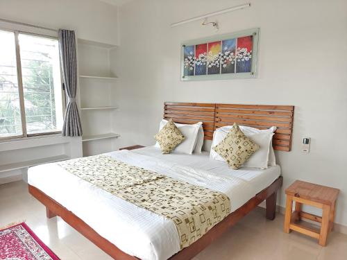 chandralok service apartments