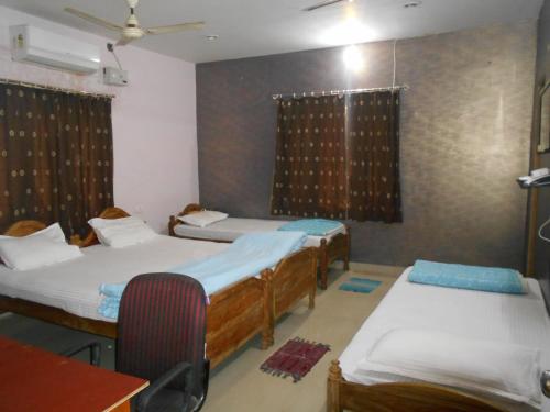 Wekare Guest House,Puri>>Bhubaneshwar,3 star