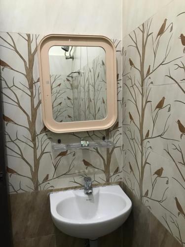 chidambaram spiritual stay