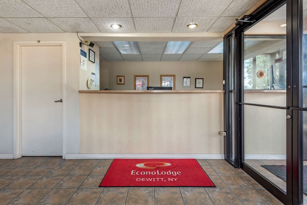 econo lodge dewitt i 90