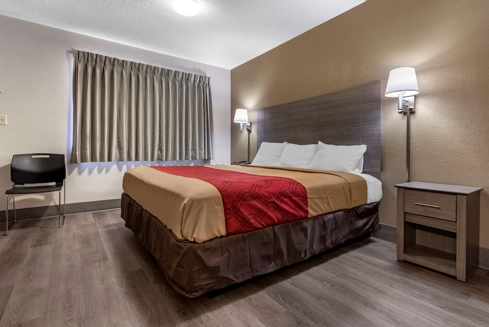 econo lodge dewitt i 90