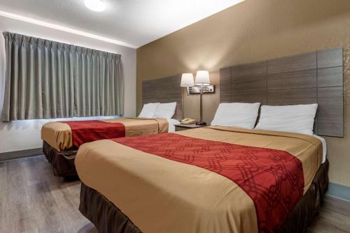 econo lodge dewitt i 90