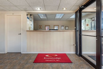 Econo Lodge Dewitt I-90,East Syracuse>>Dewitt,2 star