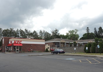 econo lodge dewitt i 90