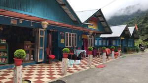 vamoose lippohochha homestay